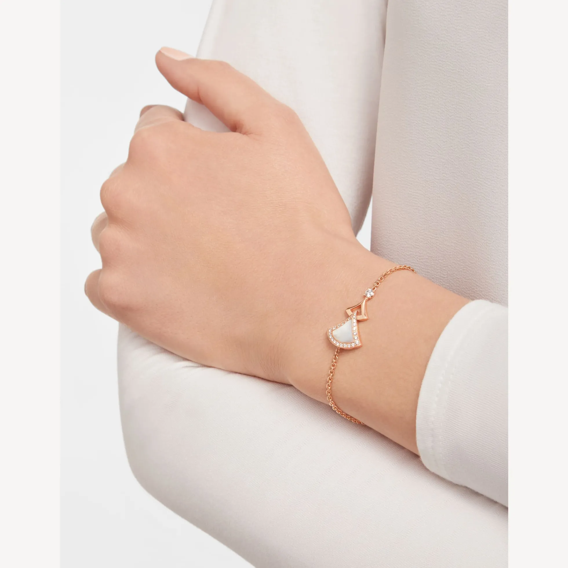 Divas' Dream Armband