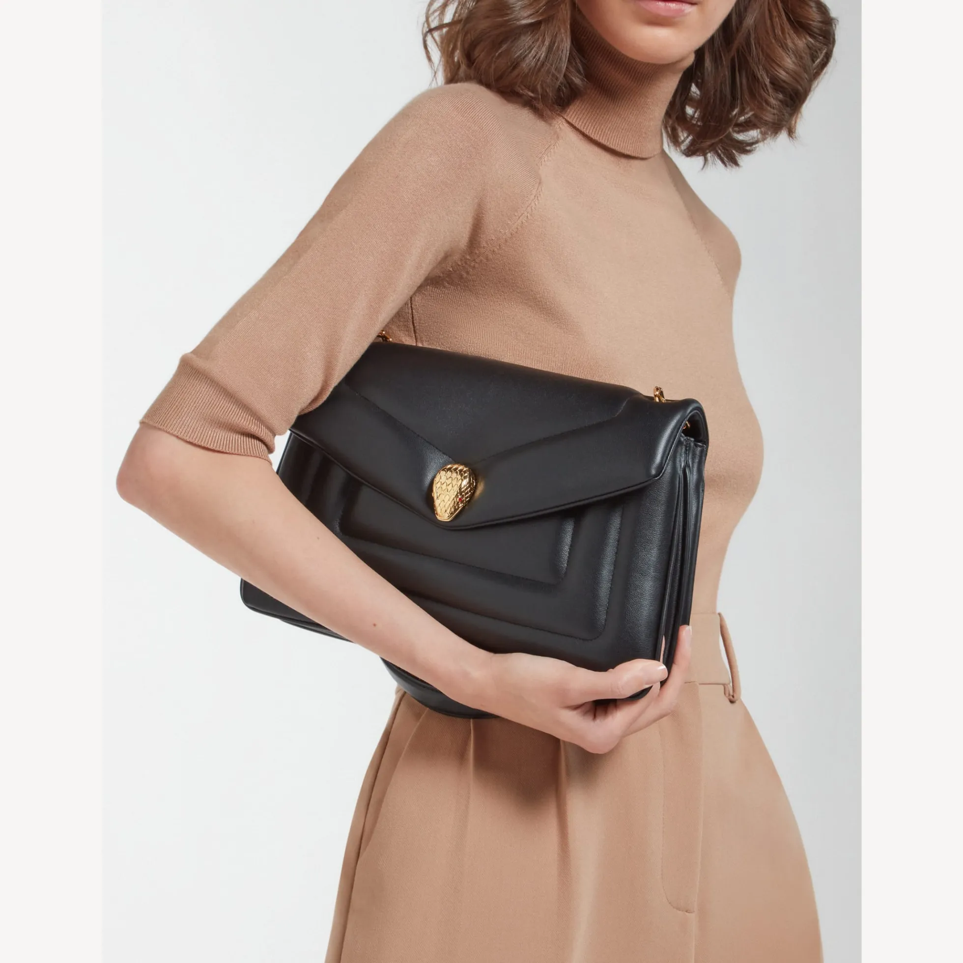Serpenti Reverse Schultertasche