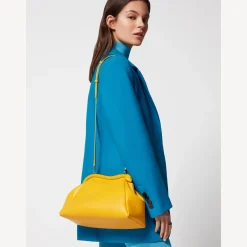 Serpentine Pouch